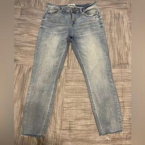 Pistola, 12/31, frayed bottoms